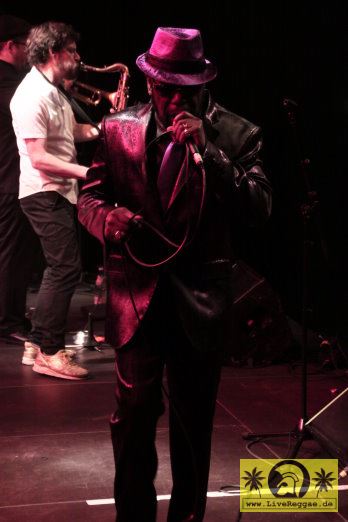 Roy Ellis (Jam) with The Magic Touch 7. Berlin Ska City Festival - Huxleys, Berlin-Neukoelln 26.01.2019 (2).JPG